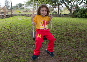 Confecções Priscis - Uniforme do Centro Educacional Balão Mágico de Araranguá